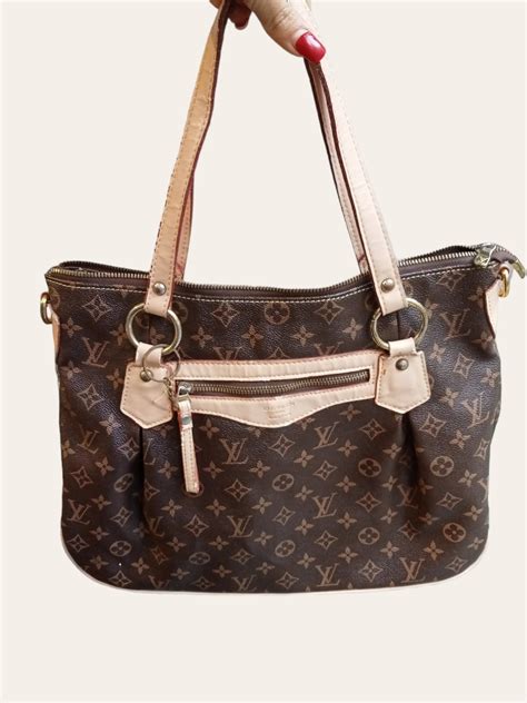 borsa louis vuitton con le lettere grandi davanti|portafogli Louis Vuitton.